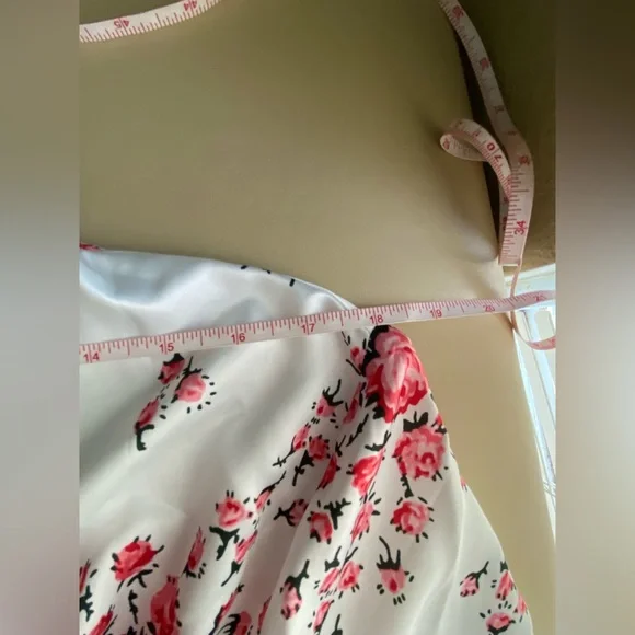 Morgan Lane- Satin Robe - Picture 6 of 8